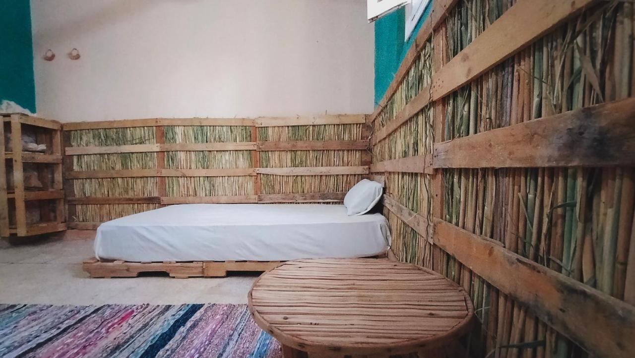Agpen Teswa Hostel Siwa Oasis Bagian luar foto